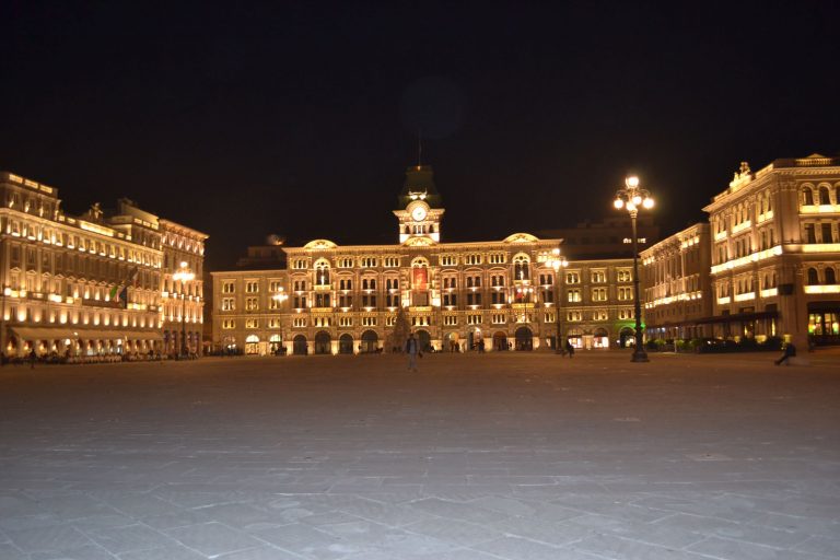 Piazza Unità